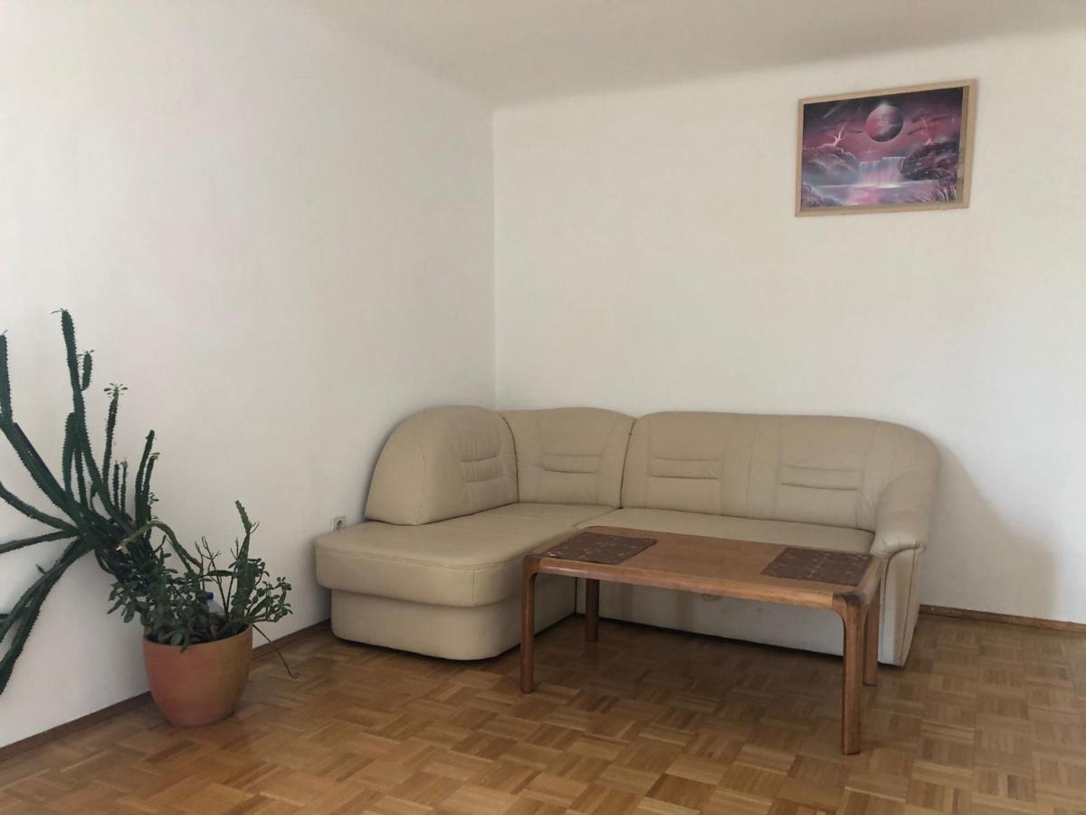A Private Room In A Shared Apartment ウィーン エクステリア 写真